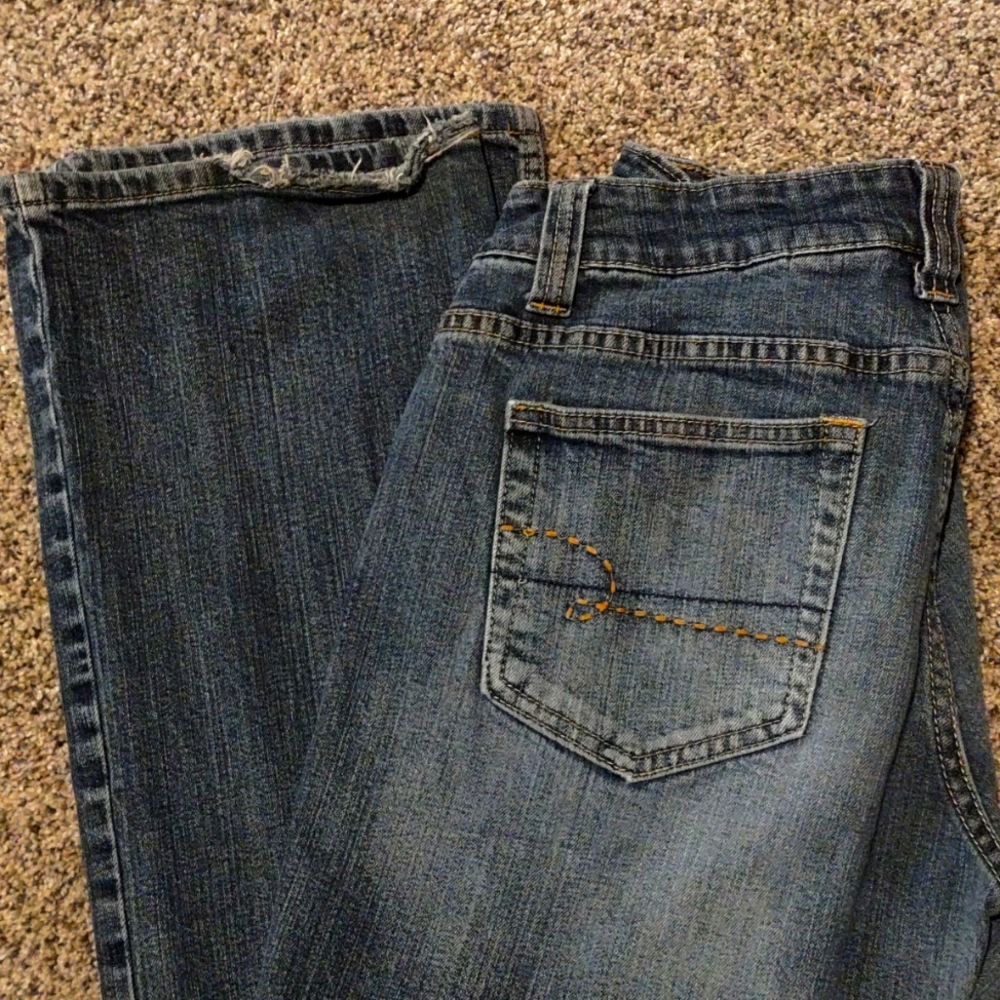 Maurices jeans